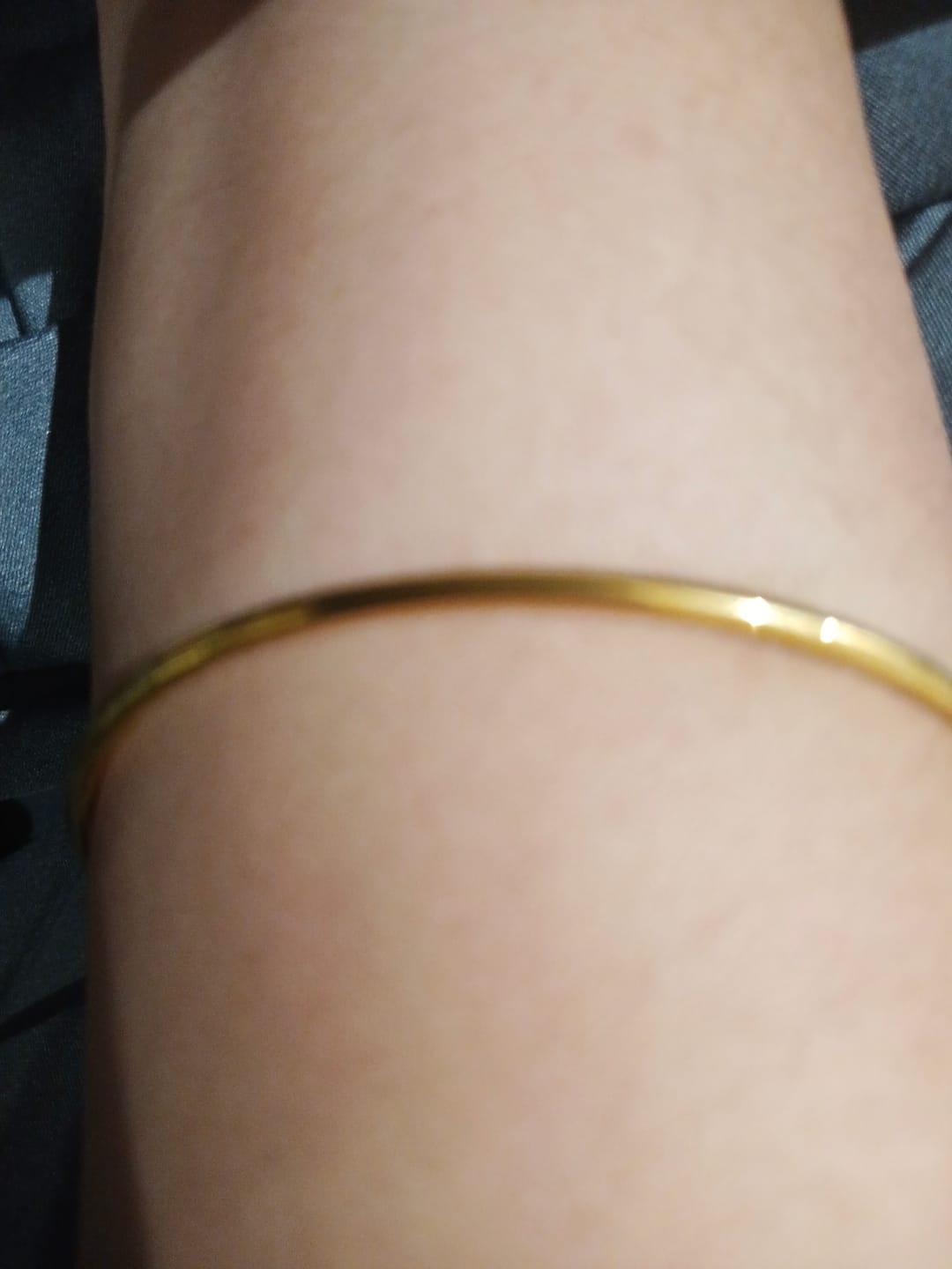 Customer photo review of Round Wire Bangle Bracelet