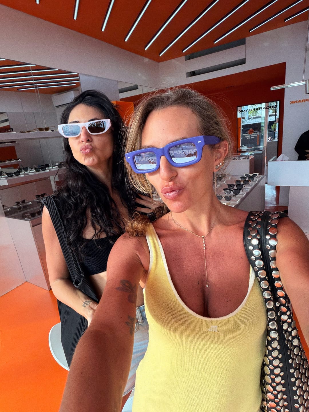 Customer photo review of PIRU - LAVENDER / Pink Photochromic