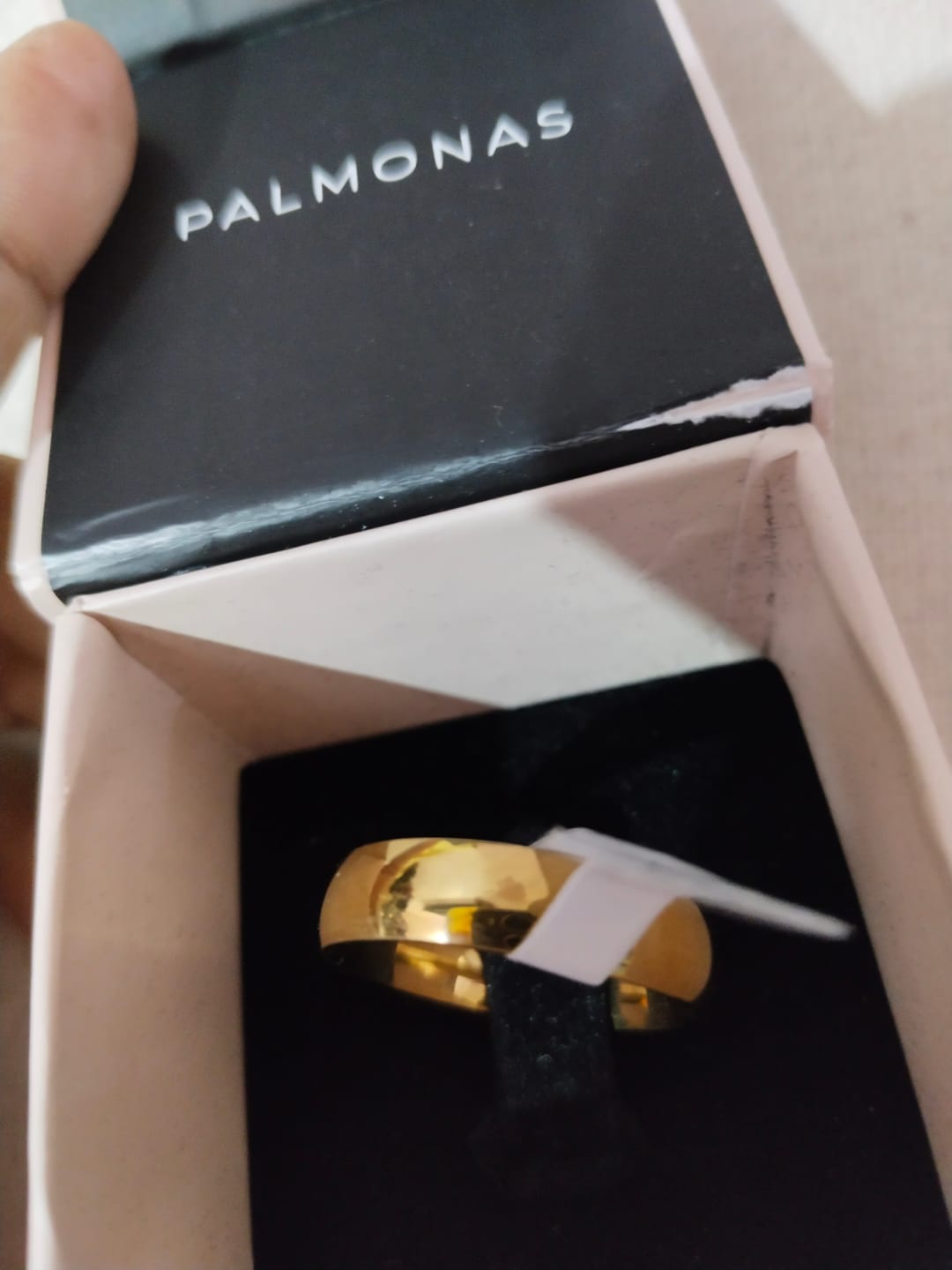 Customer photo review of Bold Gleam Classic Dome Ring