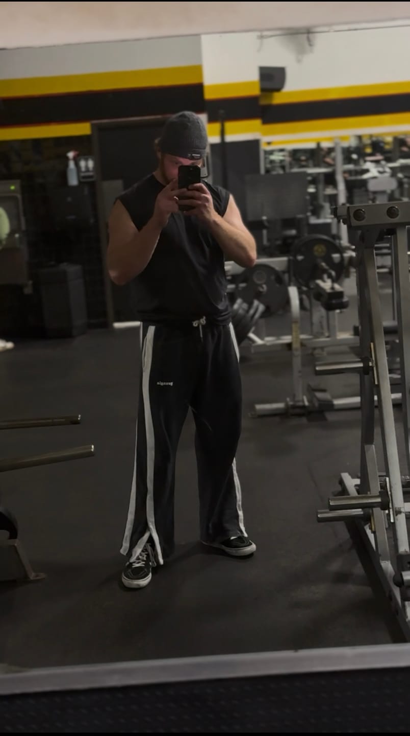Customer photo review of 2146 - Classic Stripe Sweats