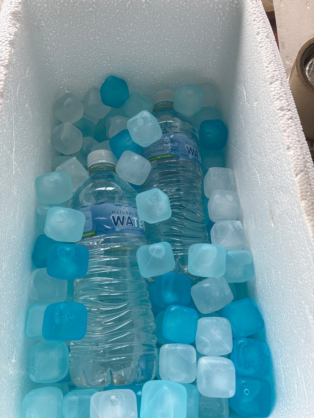 Customer photo review of Mega Freeze Blue Ice - 5kg Black Bag