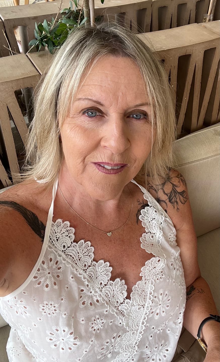 Customer photo review of Gloss Hair Growth Shampoo with GHK-Cu Copper Peptides