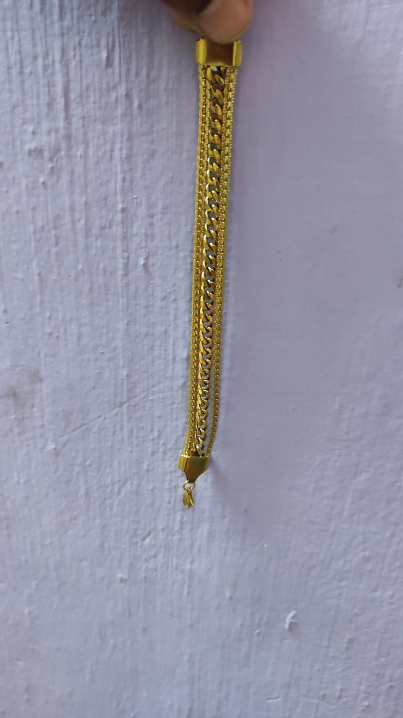 Customer photo review of Equilibrium Link Bracelet