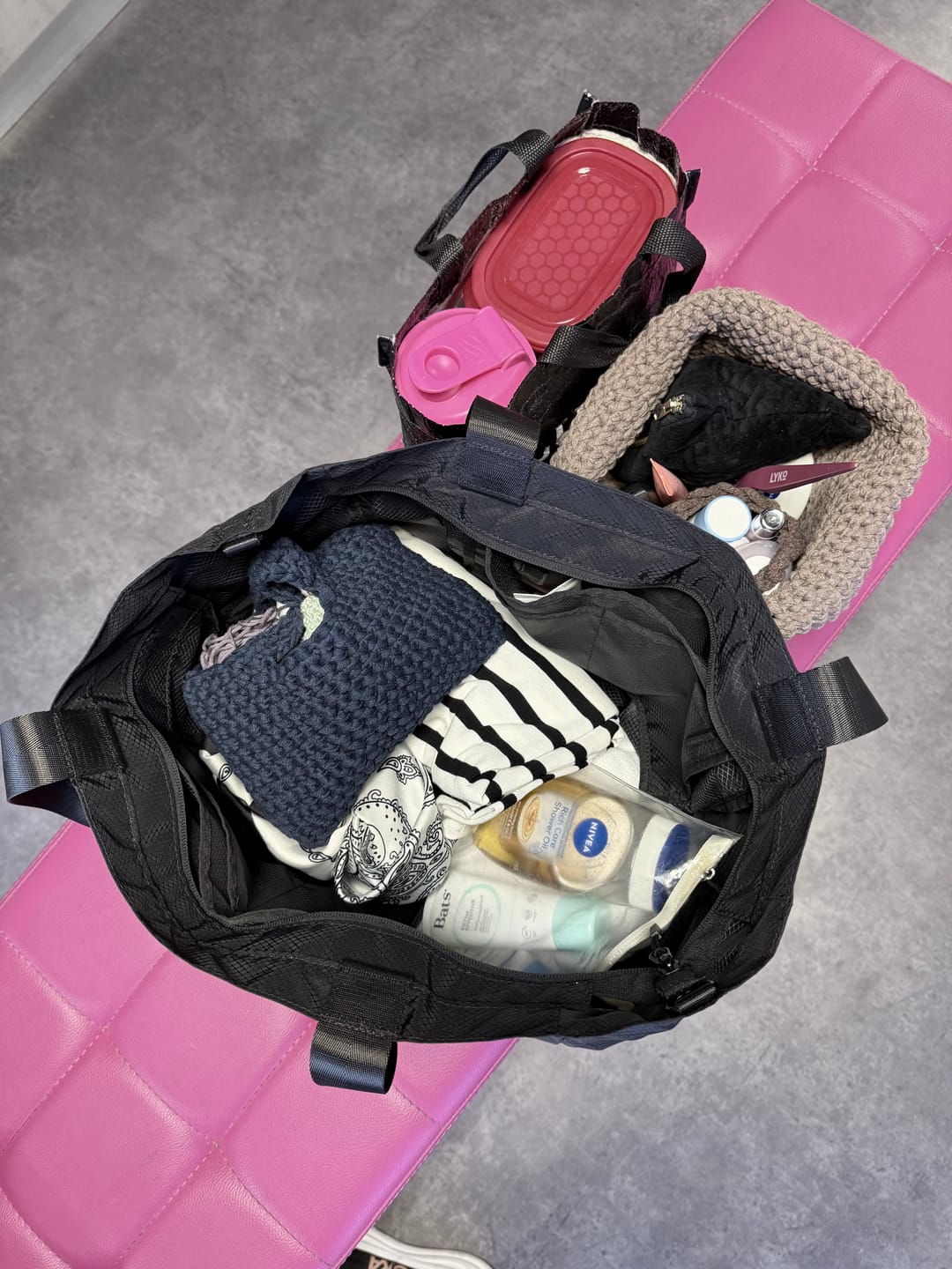 Customer photo review of Foldable Travel Tote 20L