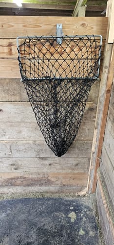 Customer photo review of Hay Chix® Free Up Feeder
