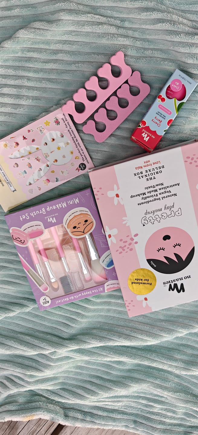 Customer photo review of Mini Makeup Brush Set