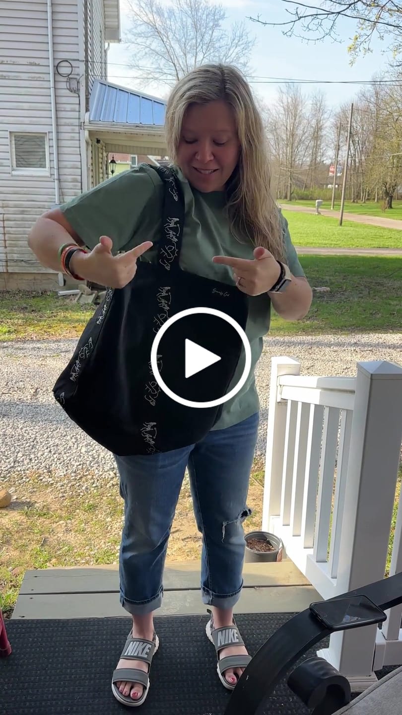 Customer video review of JESUS LOVES YOU ASL TOTE BAG