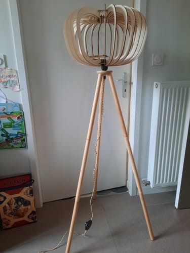 Customer photo review of Agathe teinté Chêne | Lampadaire