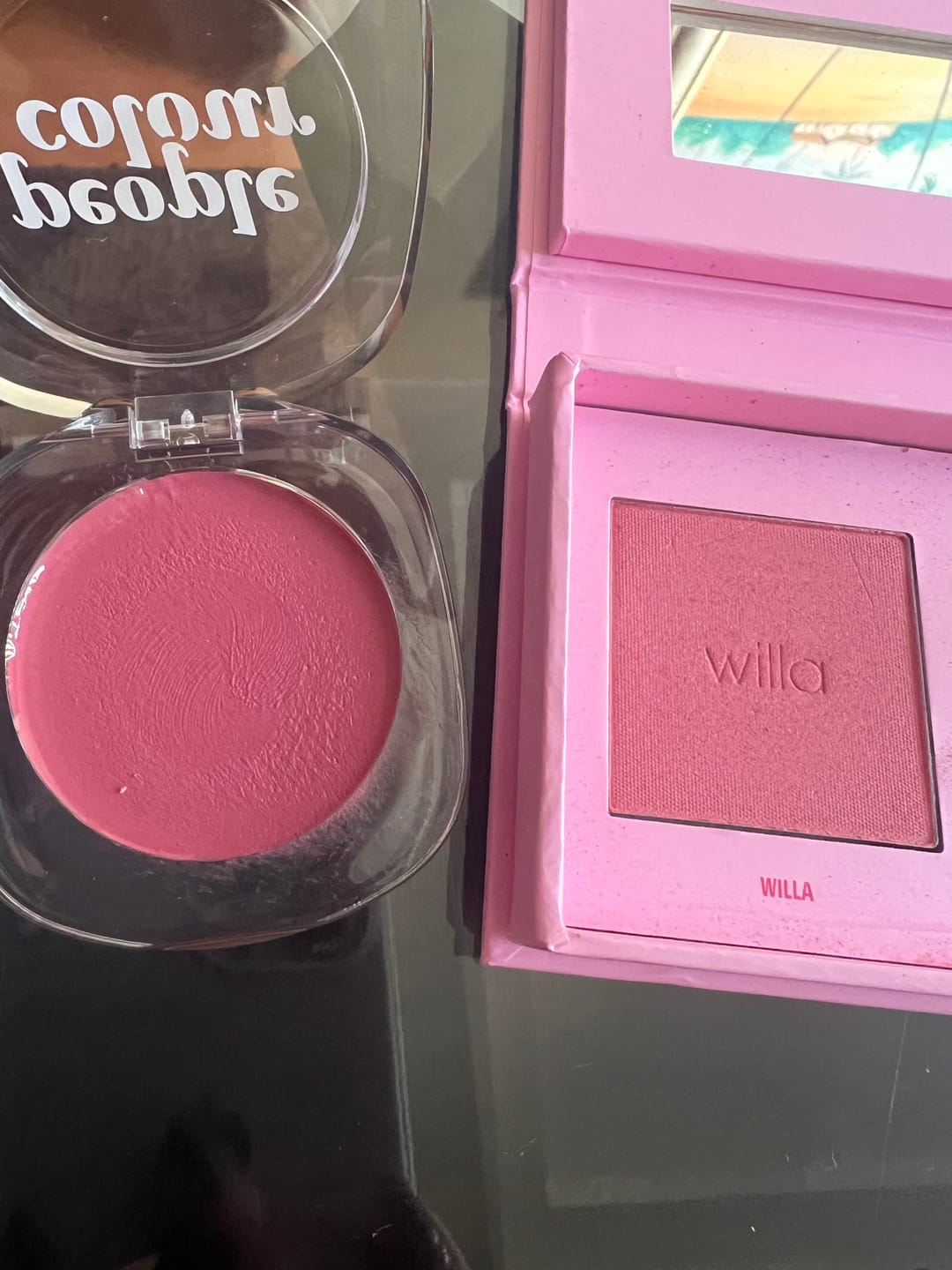 Customer photo review of Blush Layers People Colour