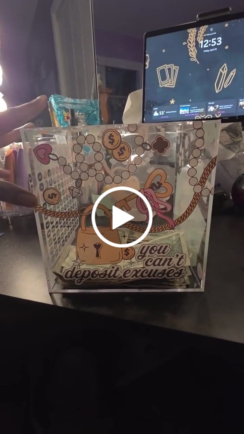 Customer video review of 10K Unlocked Savings Box