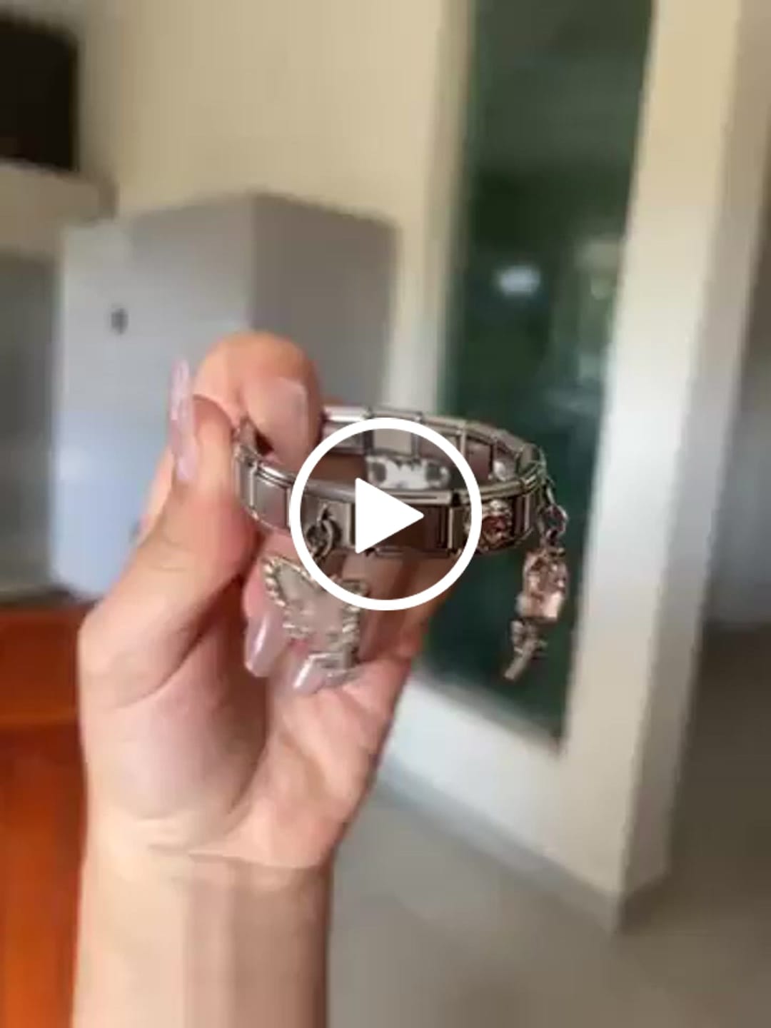 Customer video review of Pulsera Italiana Clásica para Charms