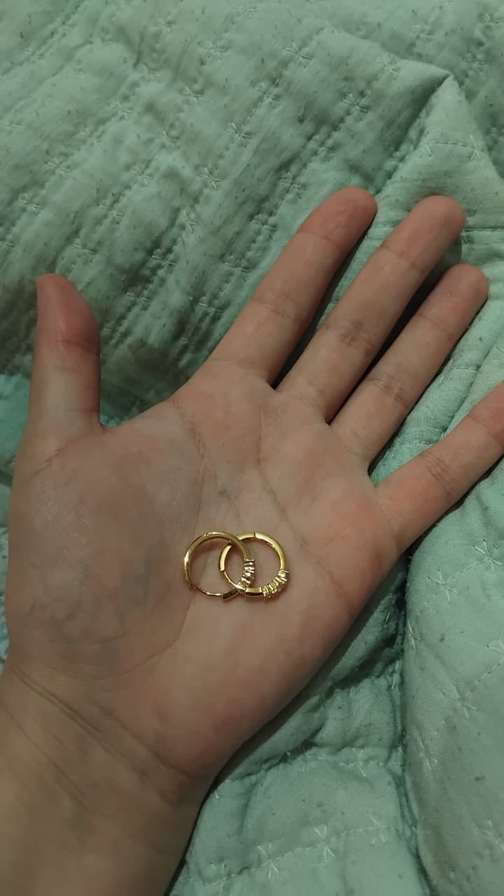 Customer photo review of ARGOLLAS LARA BAÑADAS EN ORO