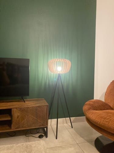Customer photo review of Agathe teinté Chêne | Lampadaire