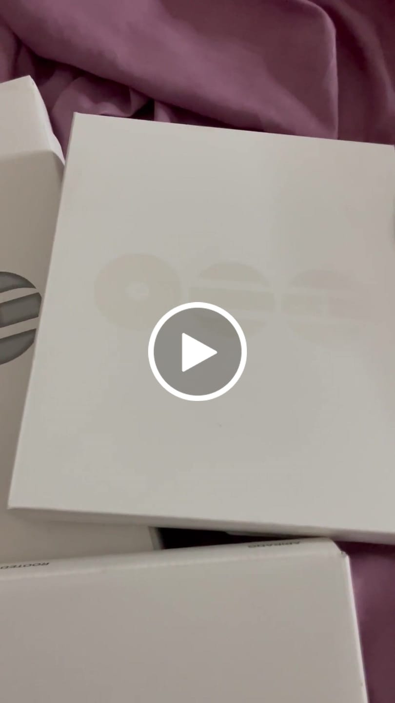 Customer video review of BTS - ARIRANG 5TH ALBUM STANDARD SET