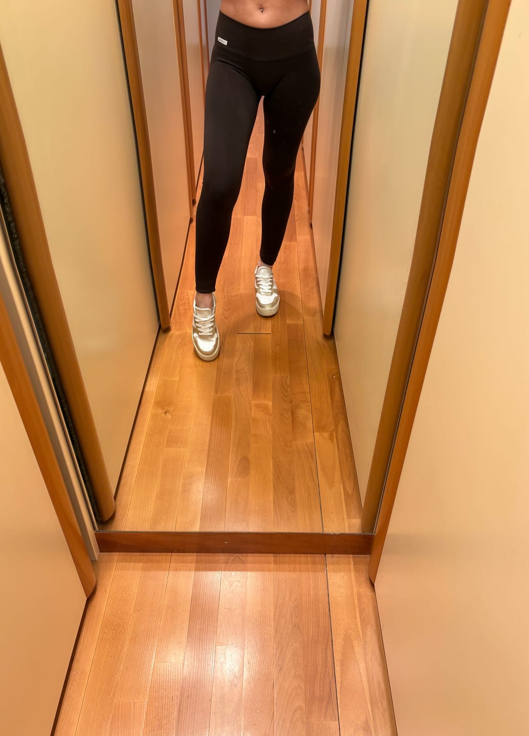 Customer photo review of Leggings Push Up a vita bassa Allure Caffè