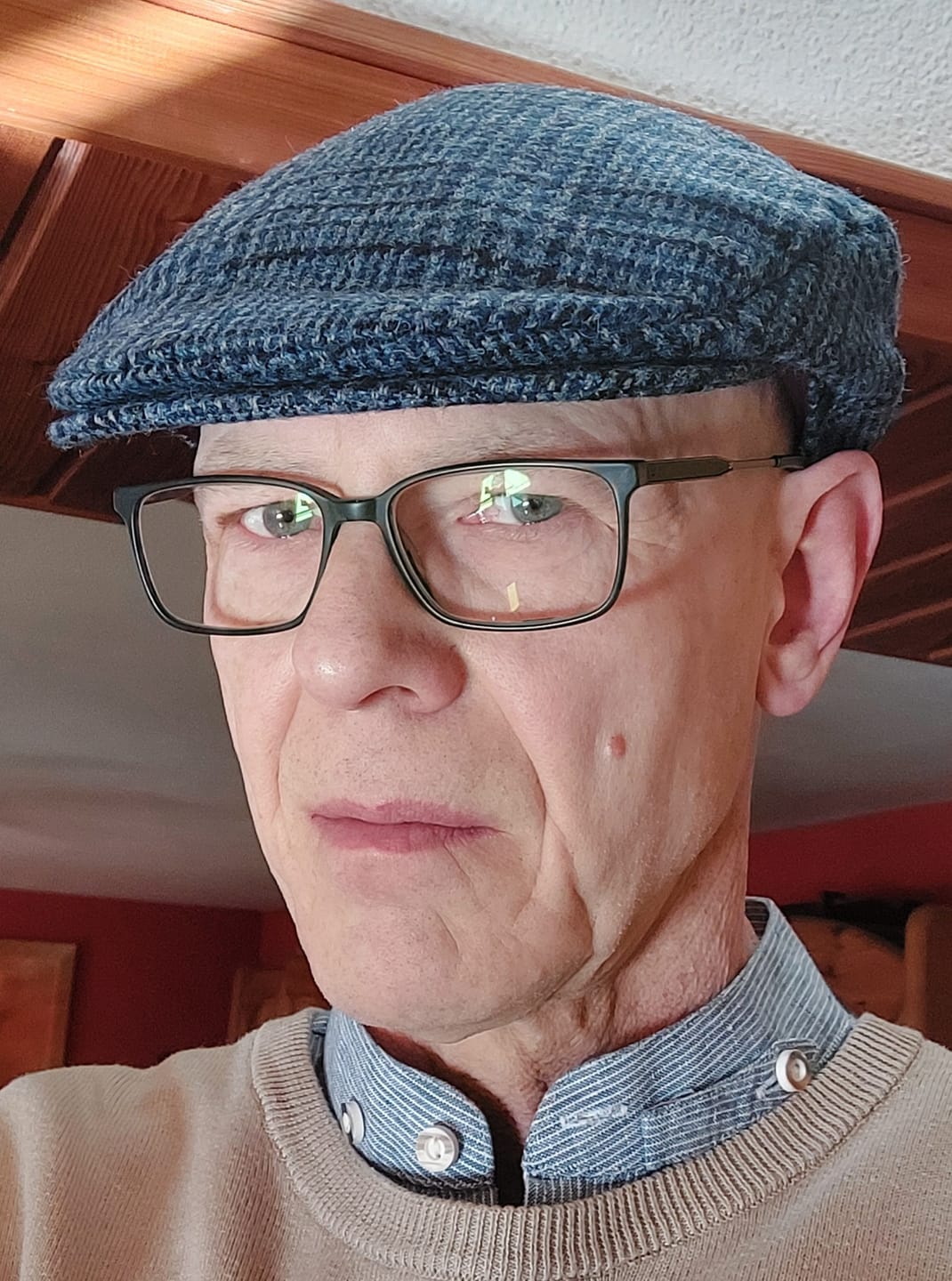 Customer photo review of Vintage Cap Tweed
