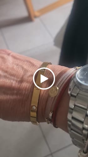 Customer video review of Bracciale Rigido con Zirconi – Oro Giallo, Oro Rosa o Oro Bianco