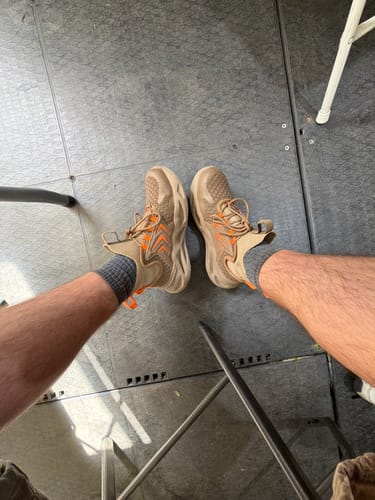 Customer photo review of Maven Men's Steel Toe High Top Work Shoes
