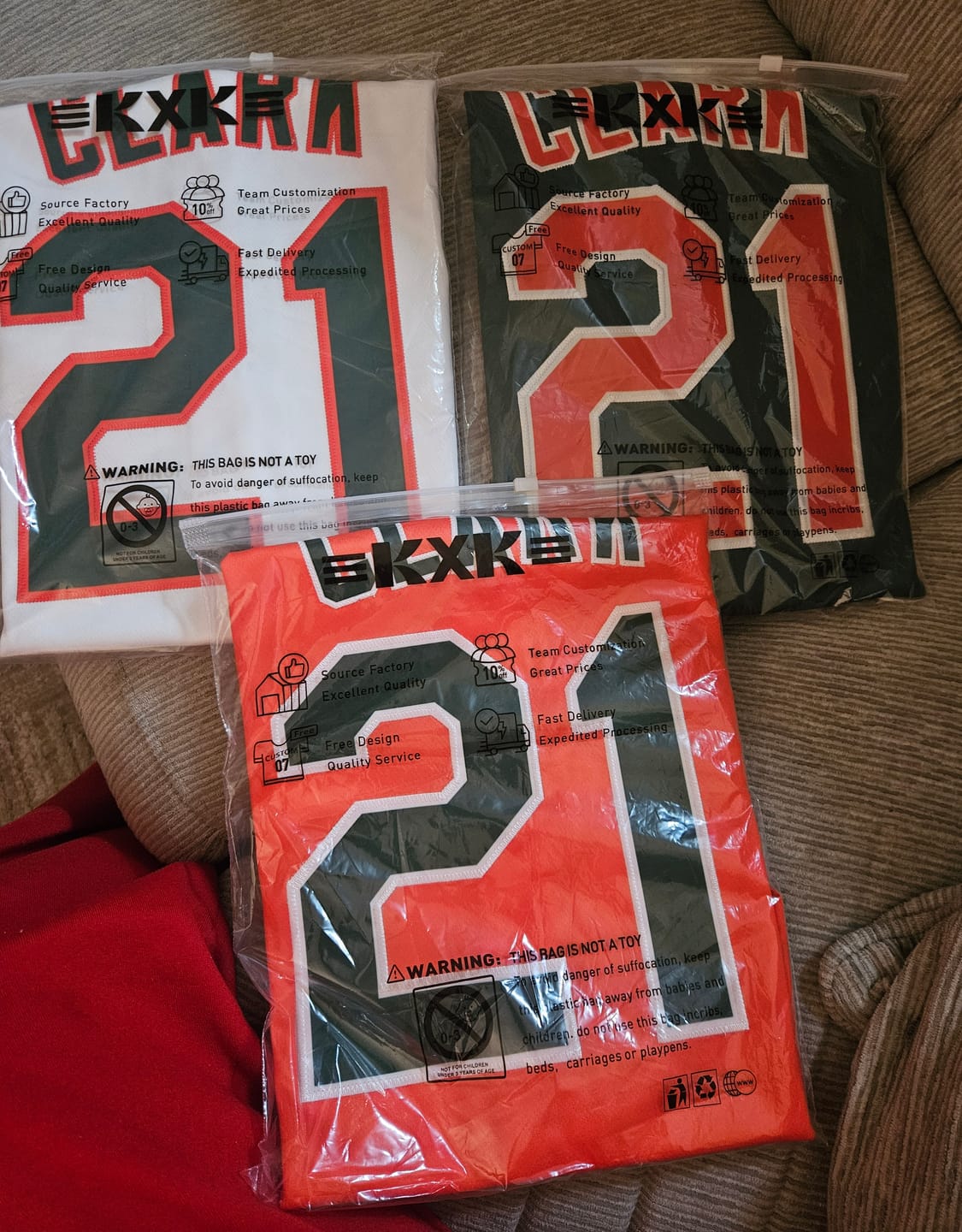 Customer photo review of Custom Baseball Jersey Stitched Personalized Baseball Sports Uniform For Men Women Boy
