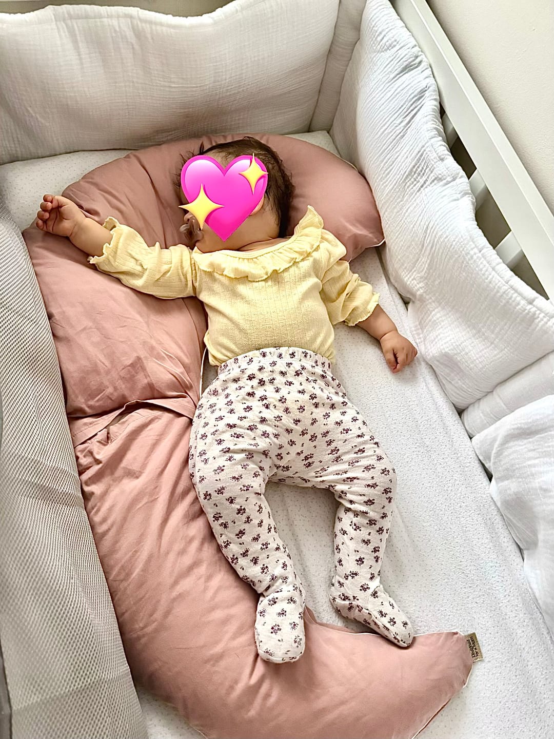 Customer photo review of ALMOHADA LUNA®️ 🌙 Ayuda a dormir solitos! Ideal para peques con muchos despertares