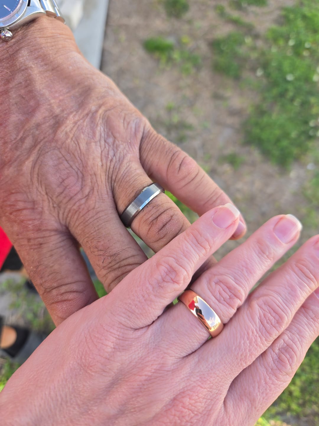 Customer photo review of 6mm Gun Metal Tungsten Carbide Wedding Band with Beveled Edges