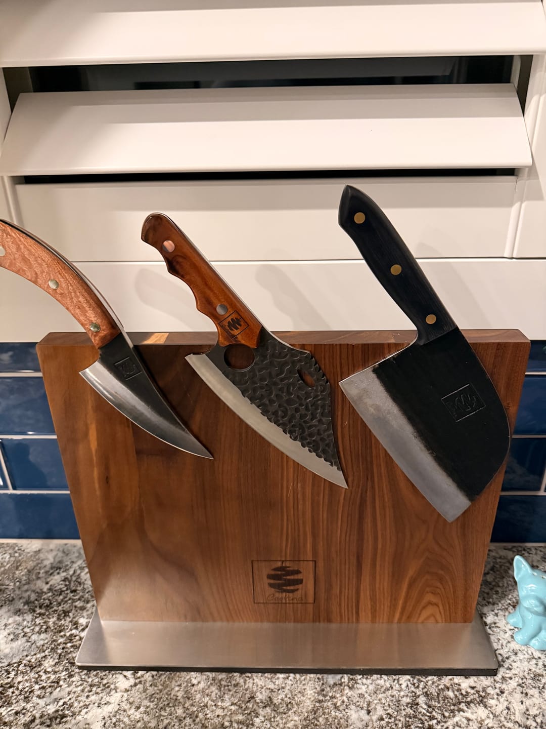 Customer photo review of FREE Walnut Magnetic Knives Holder