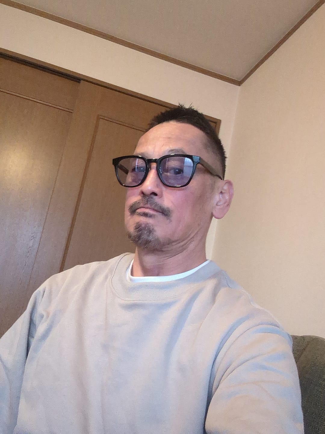 Customer photo review of 赤ヒモ付き　肘スエードパッチ入り裏パイルクルーネックスウェット