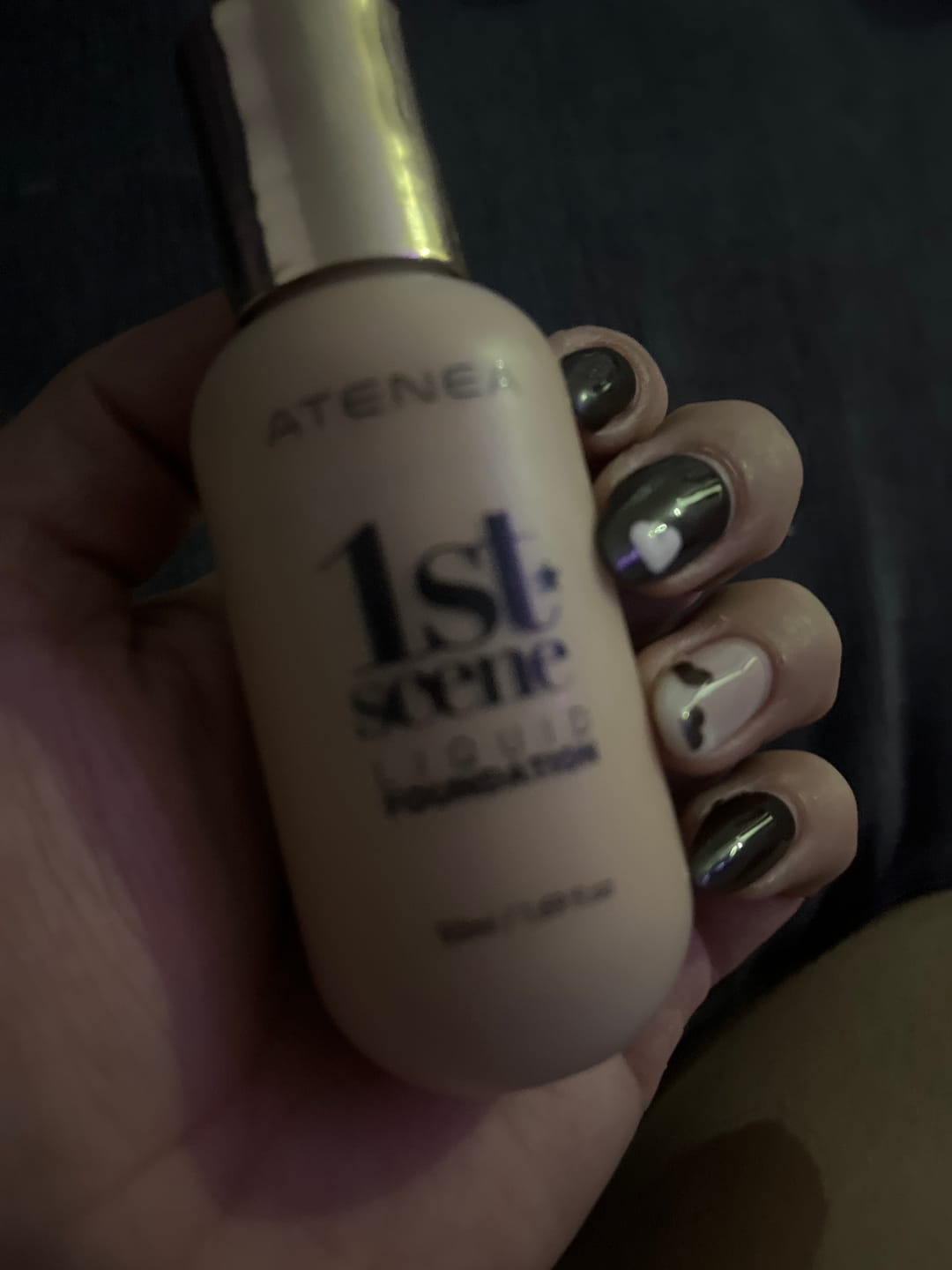 Customer photo review of BASE DE MAQUILLAJE LÍQUIDA 1ST SCENE