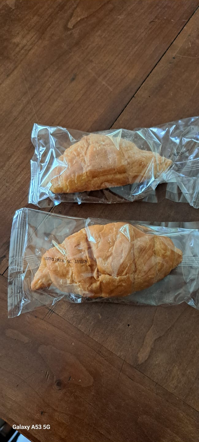 Customer photo review of 15 Cornetti proteici ripieni di crema pasticcera