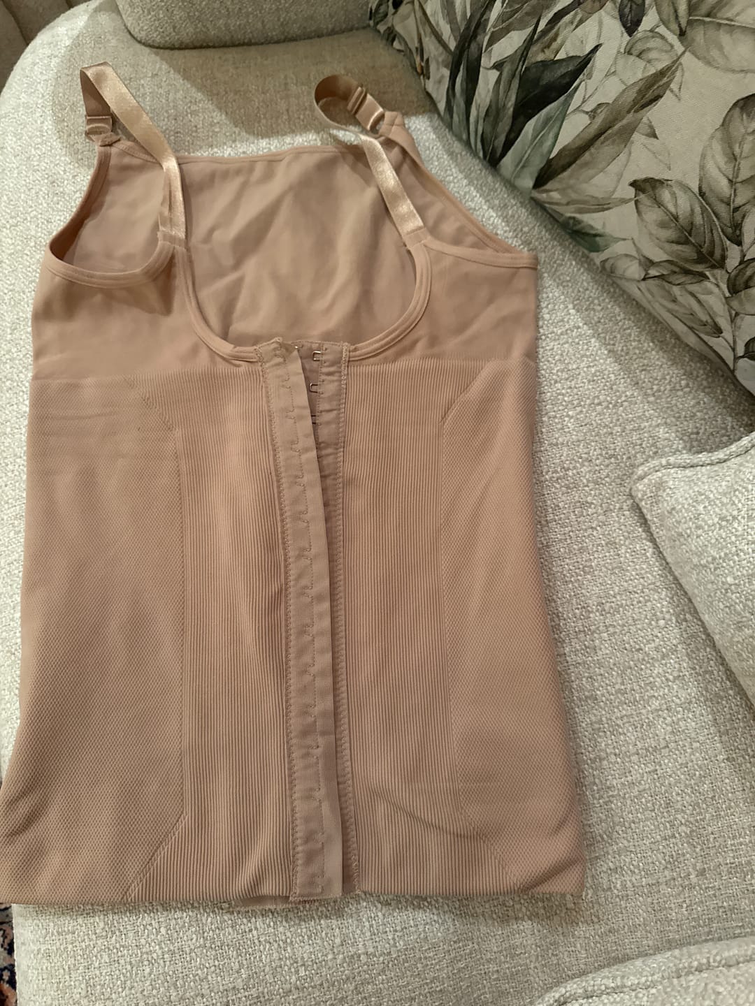 Customer photo review of Microfiber Shoulder Straps Back Support Waist and Abdomen Control Corset
