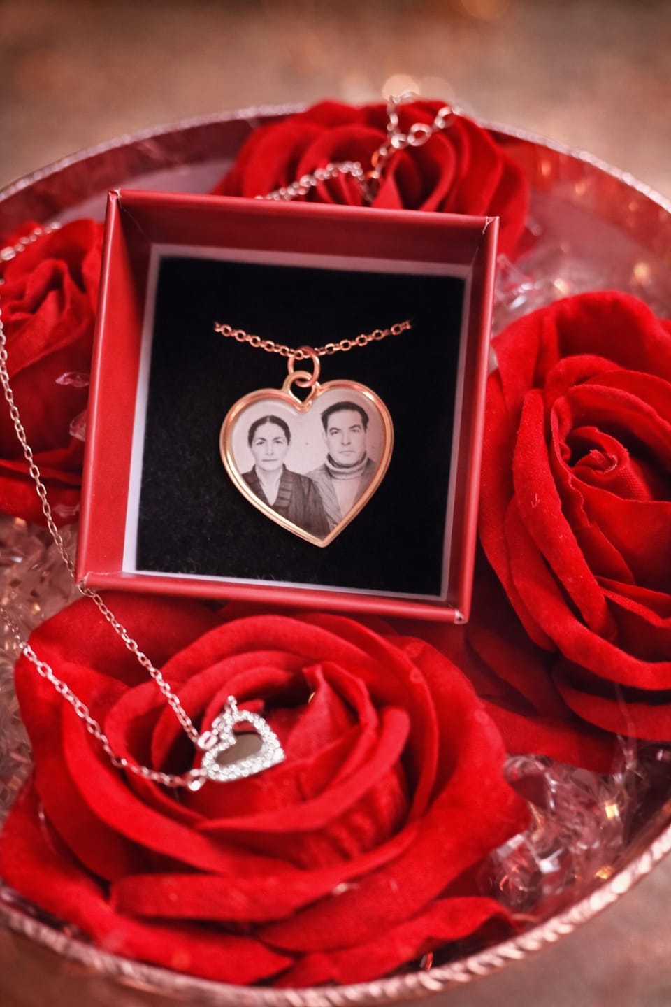Customer photo review of Collana foto personalizzata forma cuore