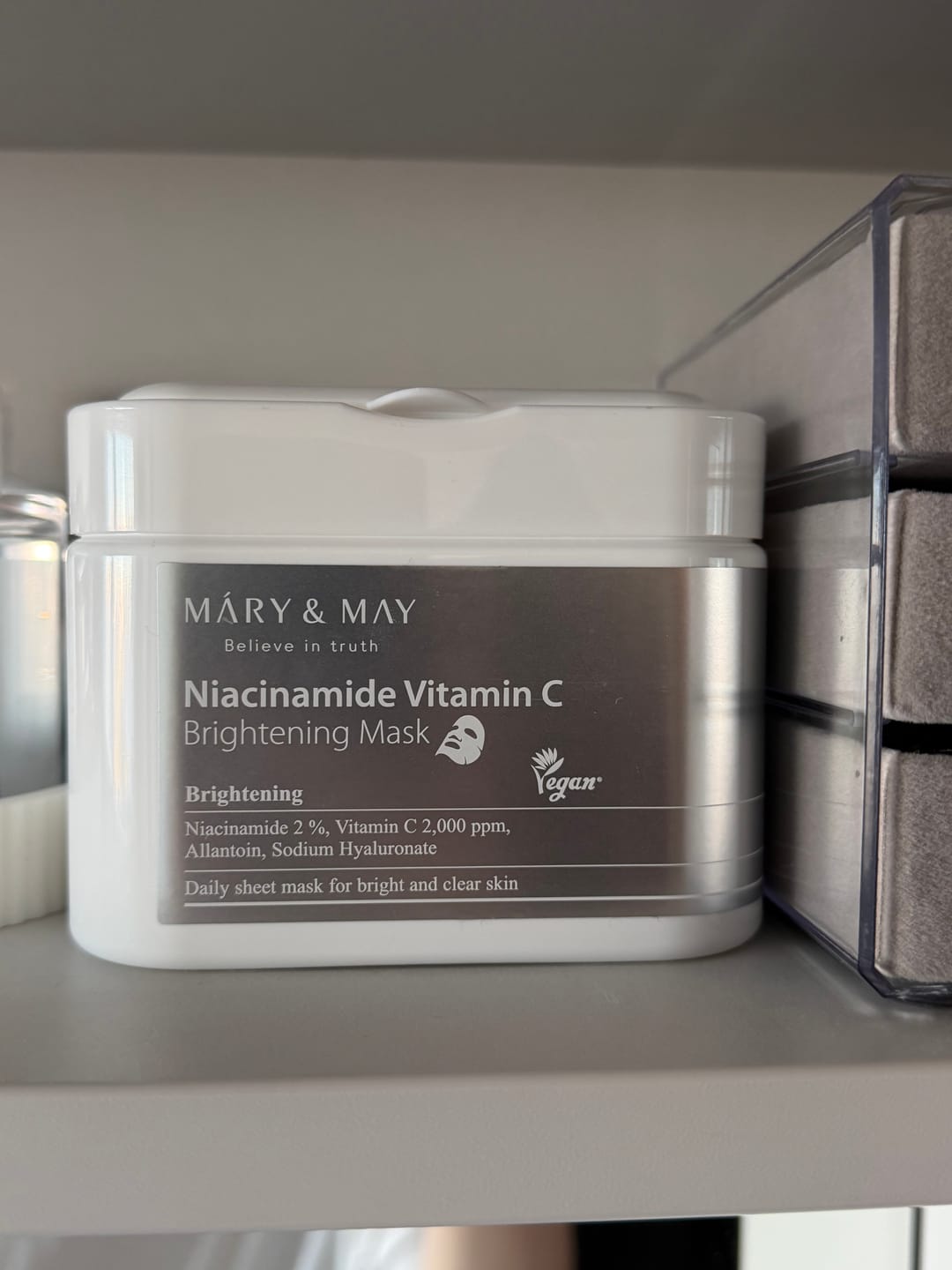 Customer photo review of Balinošo masku komplekts ar niacinamīdu un C vitamīnu Mary&May Niacinamide Vitamin C Brightening Mask