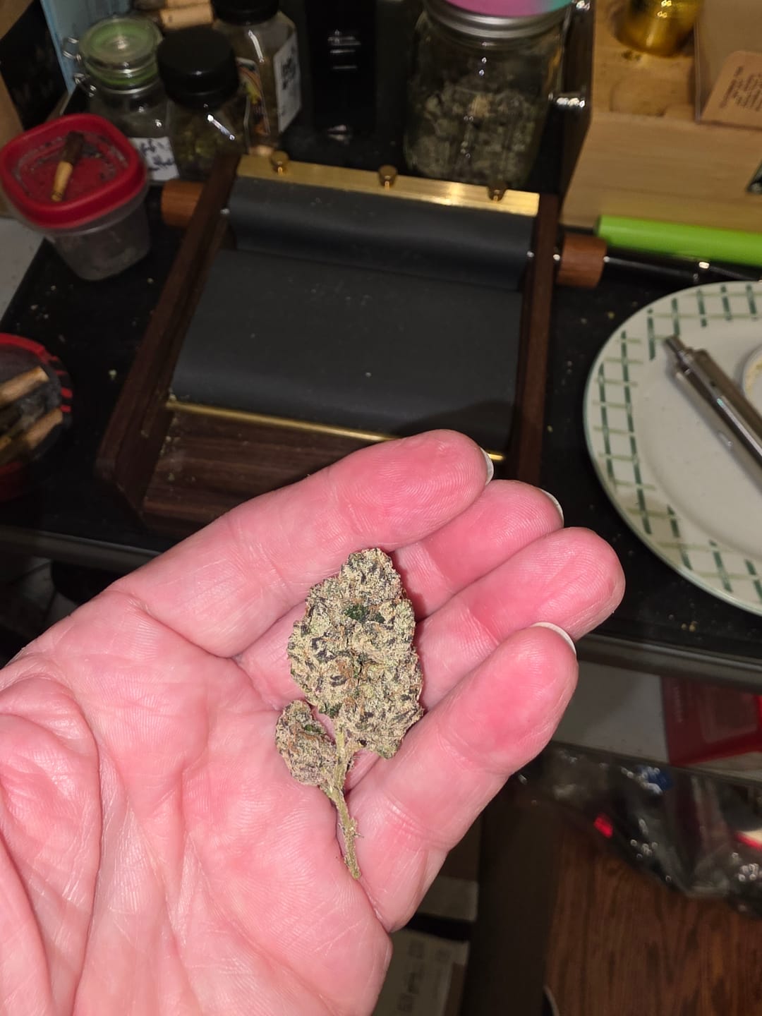 Customer photo review of Elite Boutique Exotics - Dark Matter - 14 Grams - Hybrid