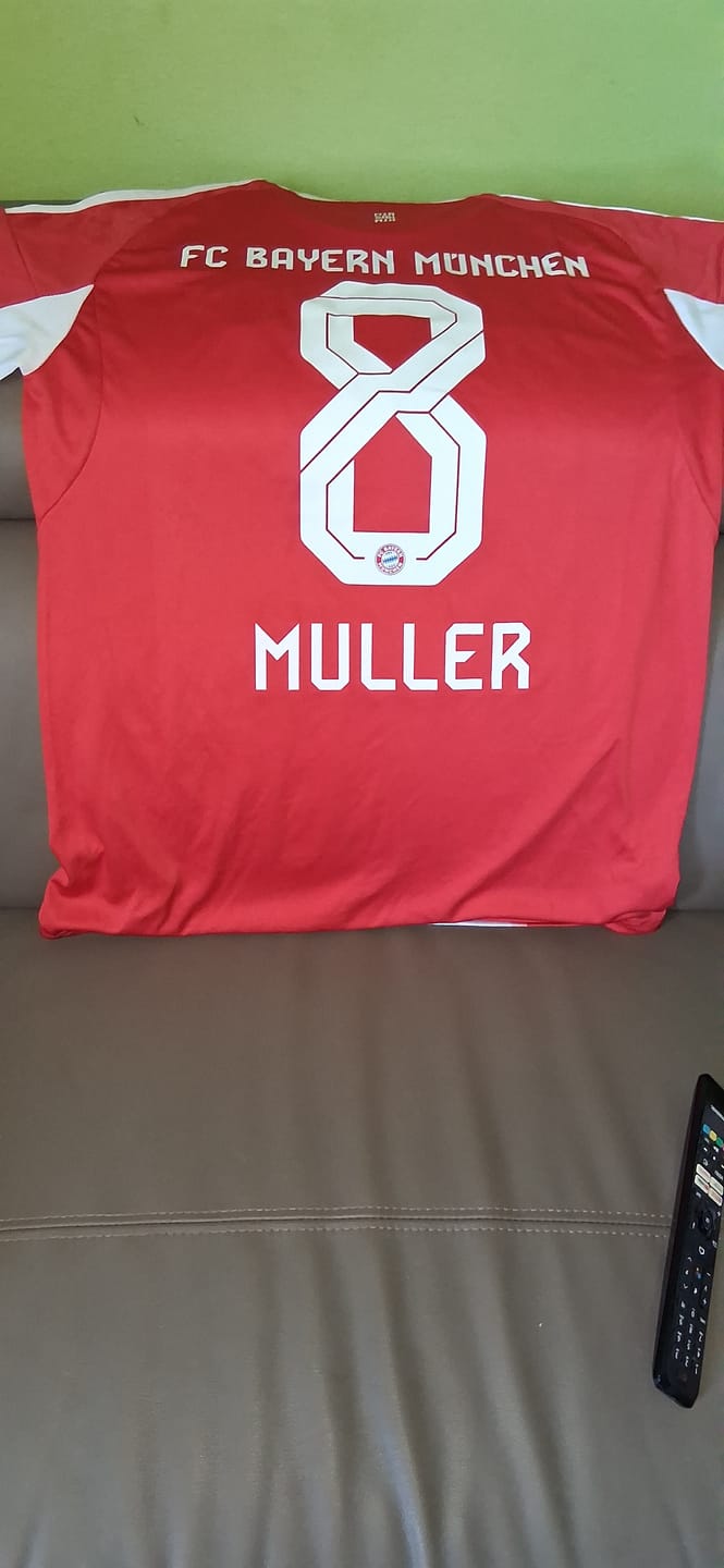 Customer photo review of Bayern Munich Domicile 25/26