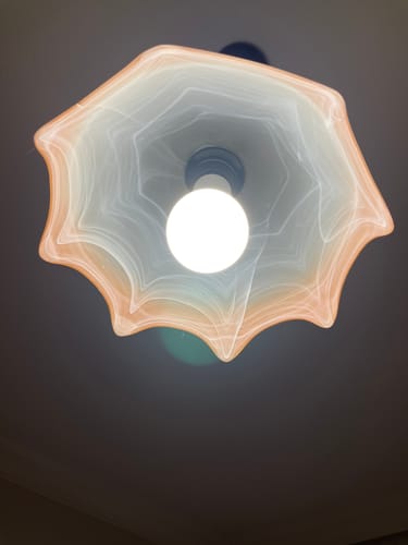 Customer photo review of Akıllı Ampul | 9W, Wifi, 16 Milyon Renk, Mobil Kontrollü, Sesli Komut, RGB Led Ampul (X7021)