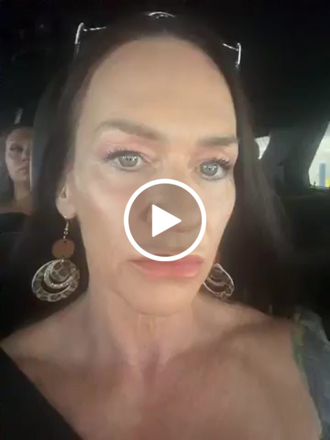 Customer video review of DIVINE9 Facial Serum | 30ml
