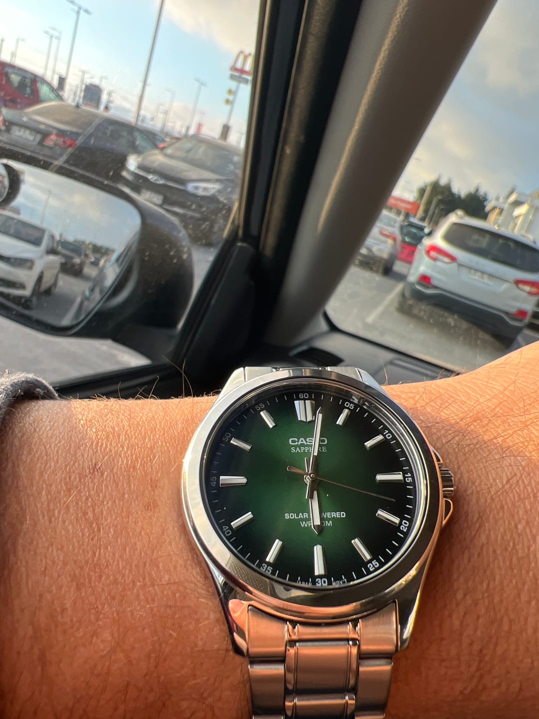 Customer photo review of Reloj Casio Sapphire MTS-RS100D-3A Verde Tough Solar Acero 41,7mm