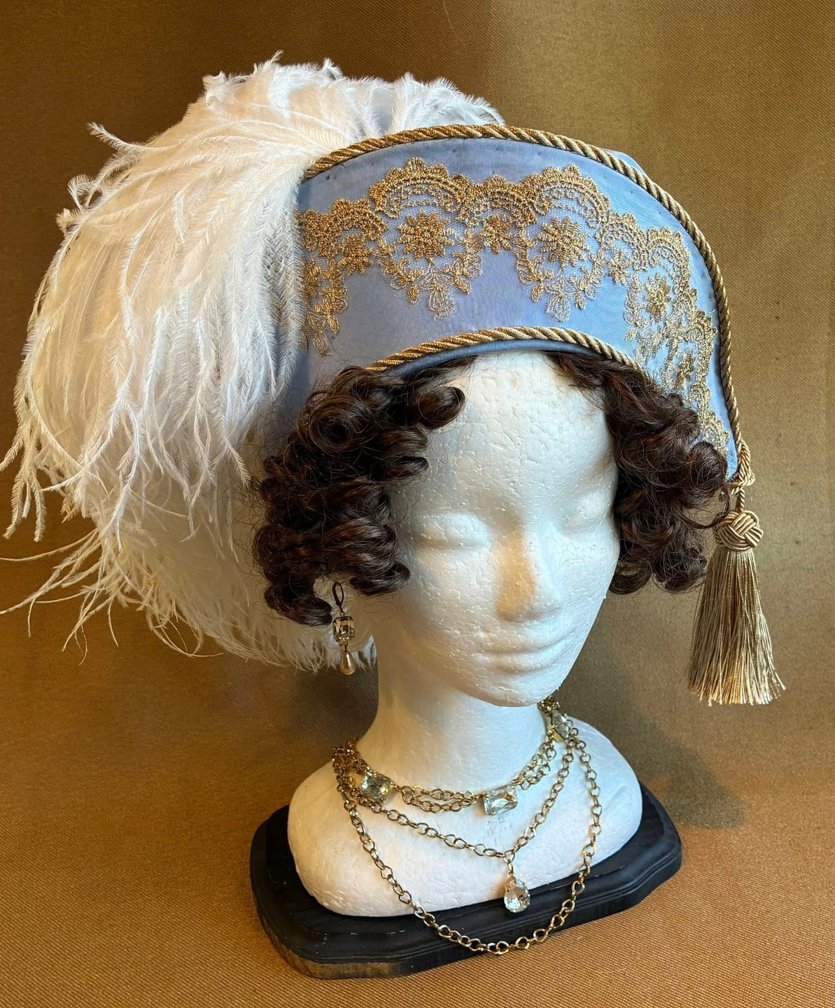 Customer photo review of Ostrich Plume Feathers | Ostrich Plumes