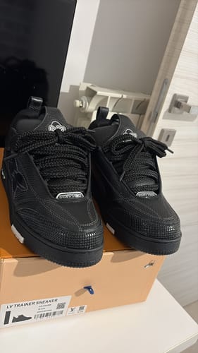 Recensione con foto di un cliente su Sneakers LV Skate Nera