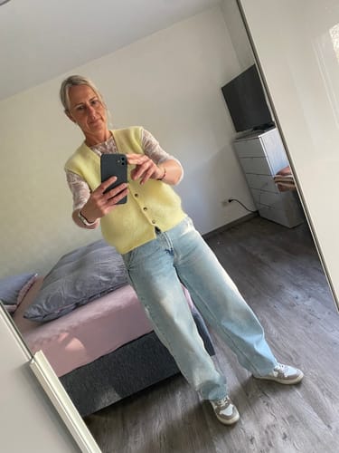 Customer photo review of Barrel Jeans Nora