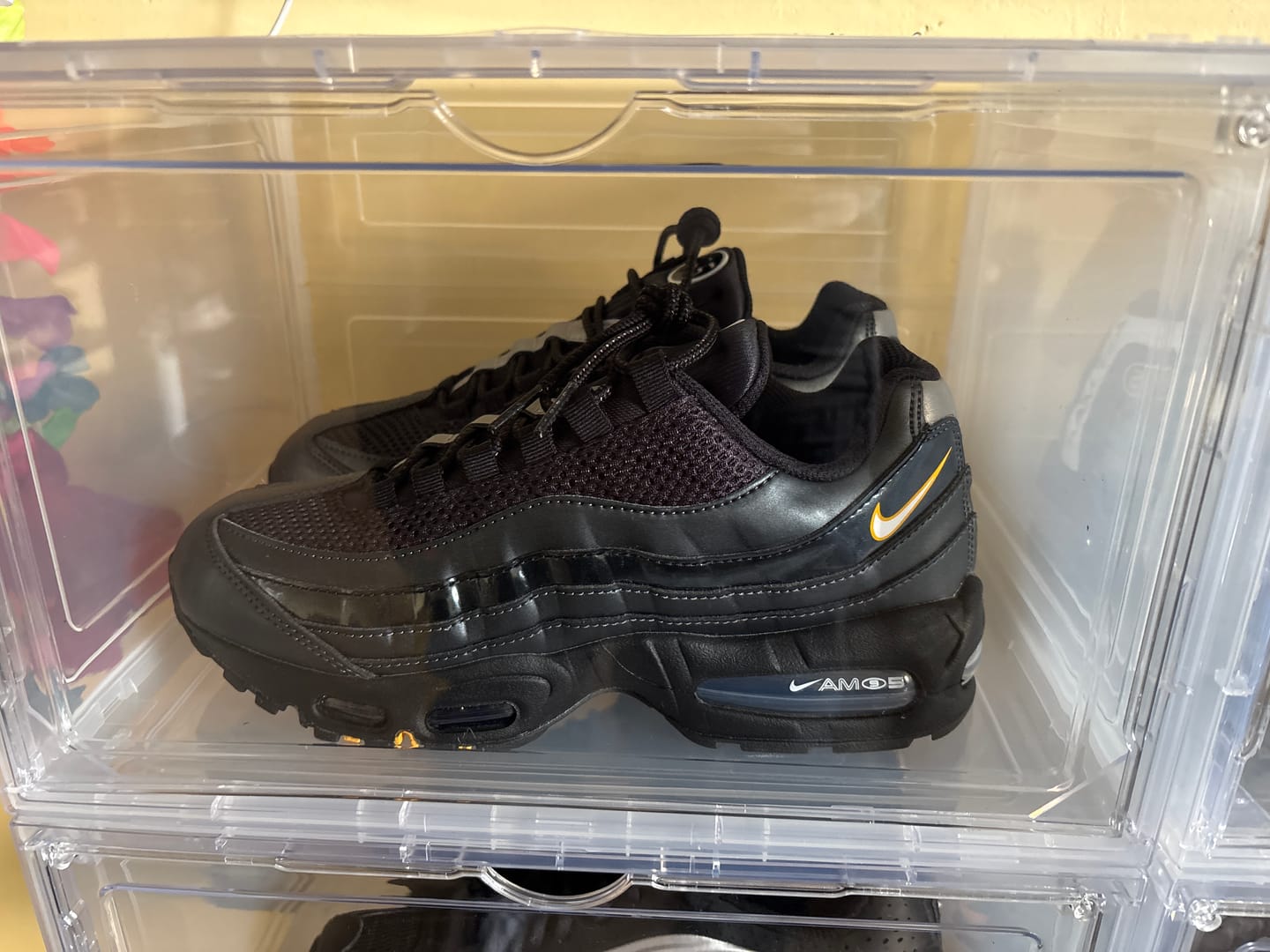 Customer photo review of Nike Air Max 95 SE Big Bubble Total 90 Black