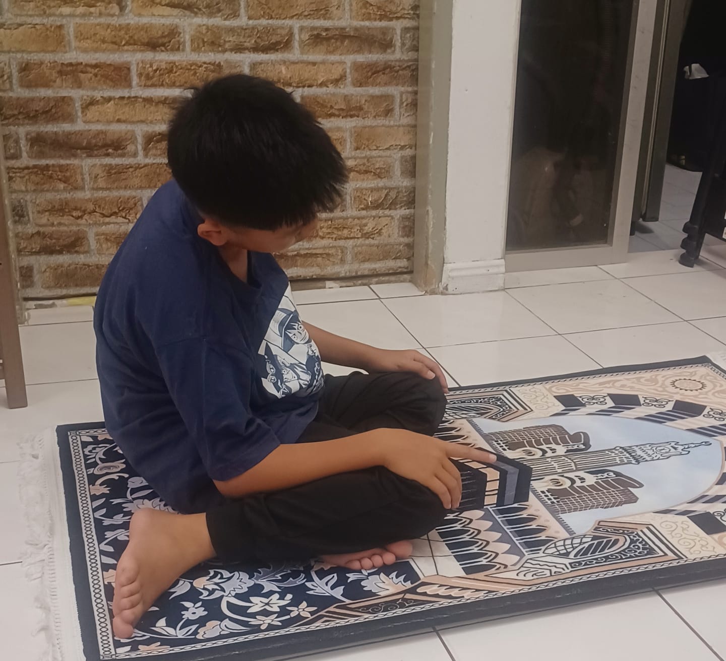 Customer photo review of Al-Haramain & Al-Aqsa  Padded Prayer Mat