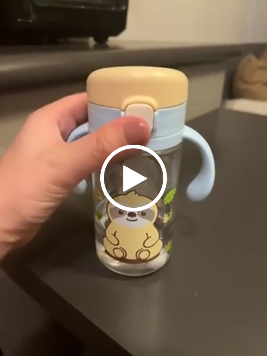 Customer video review of Botella de Tritan™ 5001 antiderrame con bombilla Perezoso