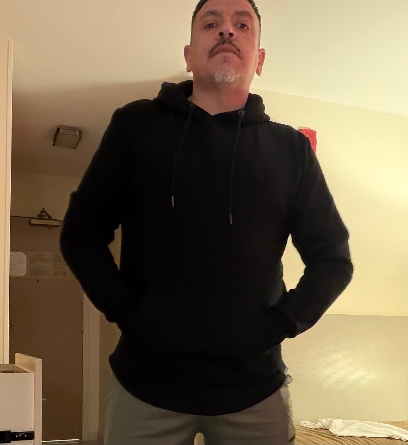 Customer photo review of 021 ESSENTIAL DROP-CUT HOODIE