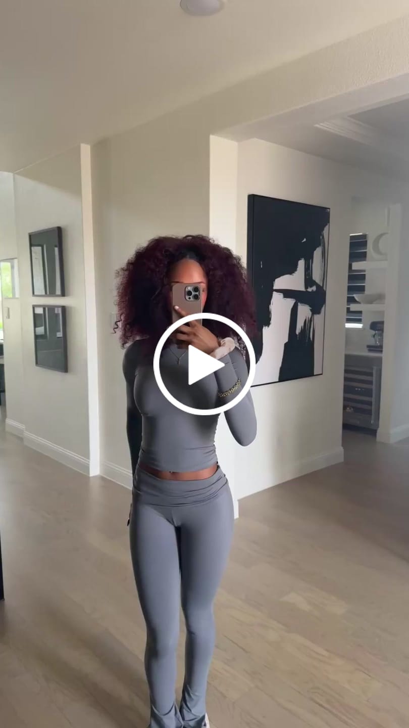Customer video review of PERFECT TEE LONG SLEEVE