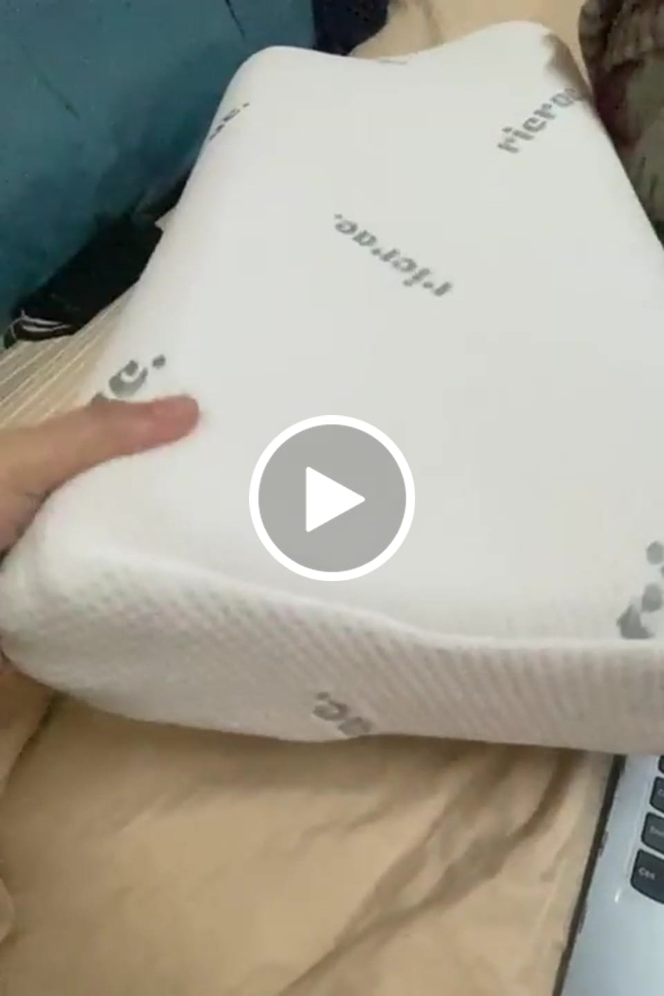 Customer video review of Contour Memory Foam Pillow suitable for Neck & Shoulder Pain