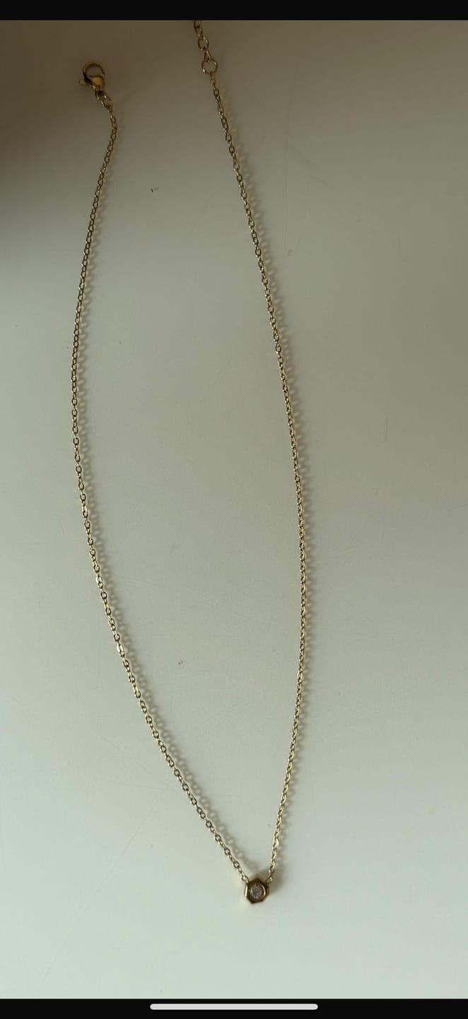 Customer photo review of White Gemstone Gold Chain Necklace