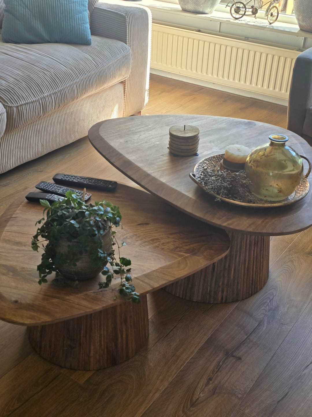 Customer photo review of Salontafel Harmony - Organisch - Bruin - Mangohout - Set van 2