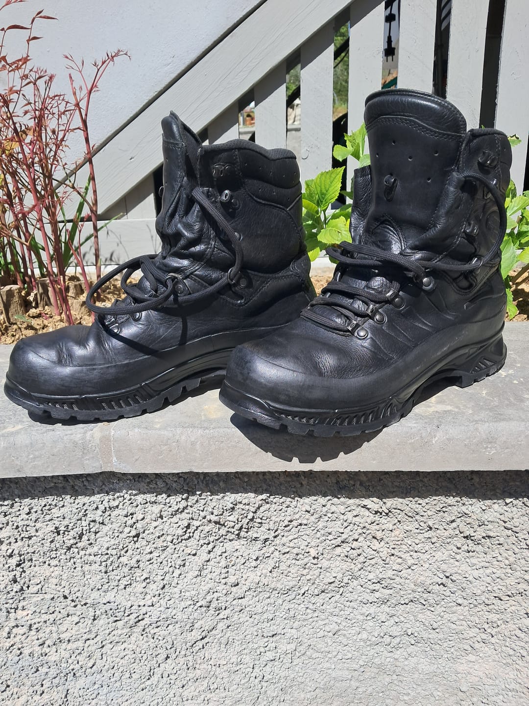 Customer photo review of Scarpone Esercito Tedesco Rigenerato Meindel U132