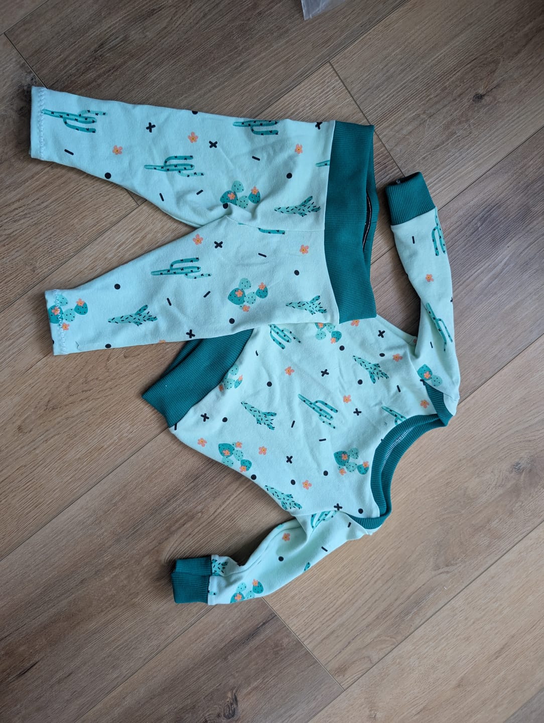 Customer photo review of Ribbed Tubular Cuffing Fabric